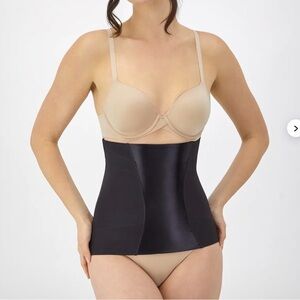 Maidenform Shaping Waist Cincher